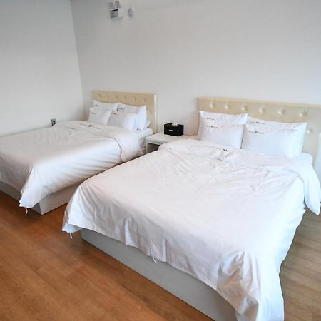 Hotel Wooin Мокпхо Екстер'єр фото