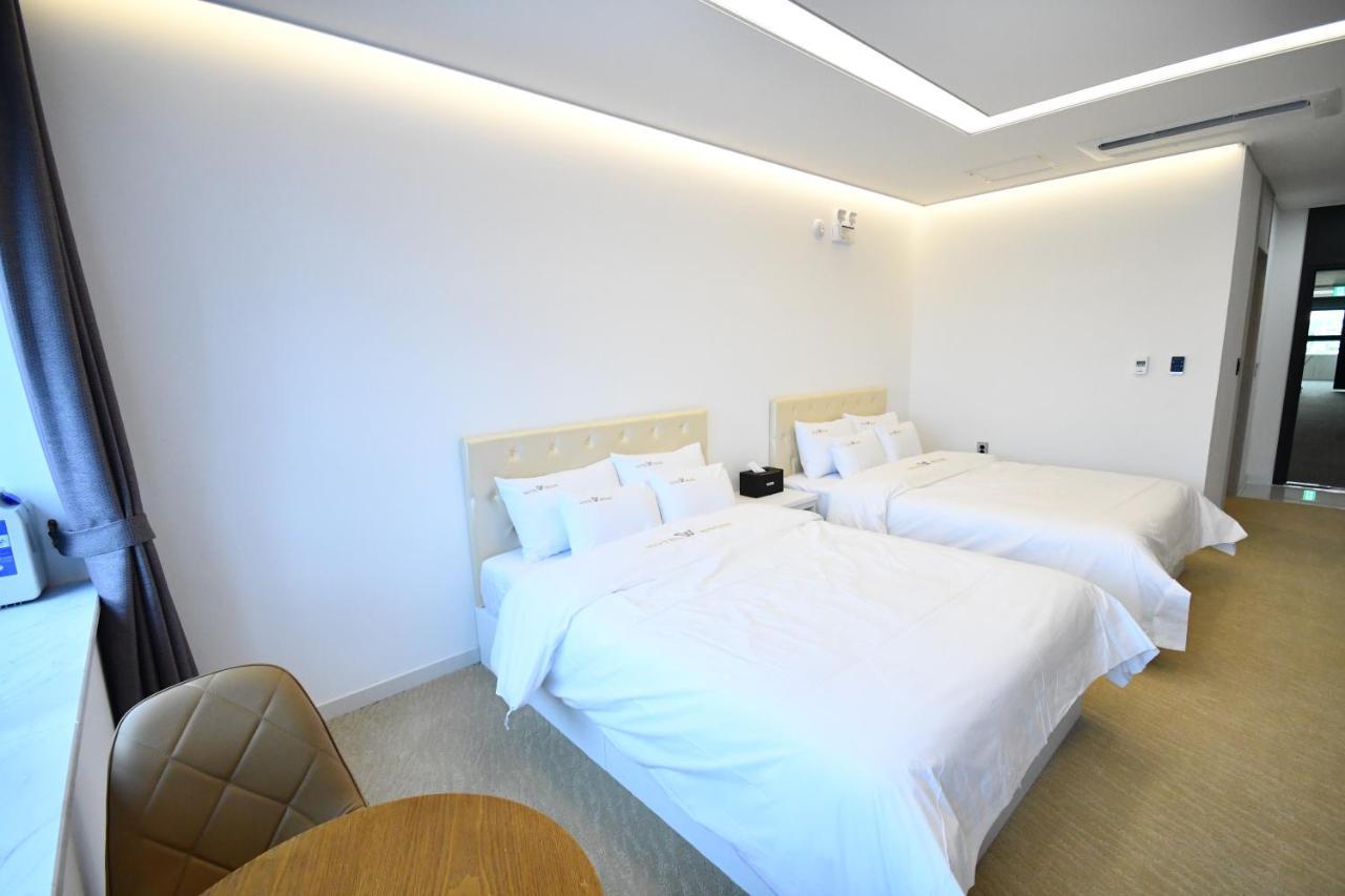 Hotel Wooin Мокпхо Екстер'єр фото